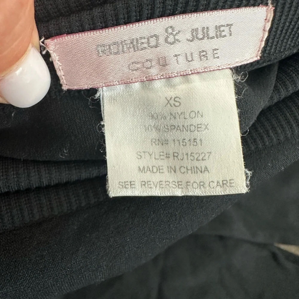 Romeo & Juliet Couture Black Leggings Sleek Stretchy‎ Design